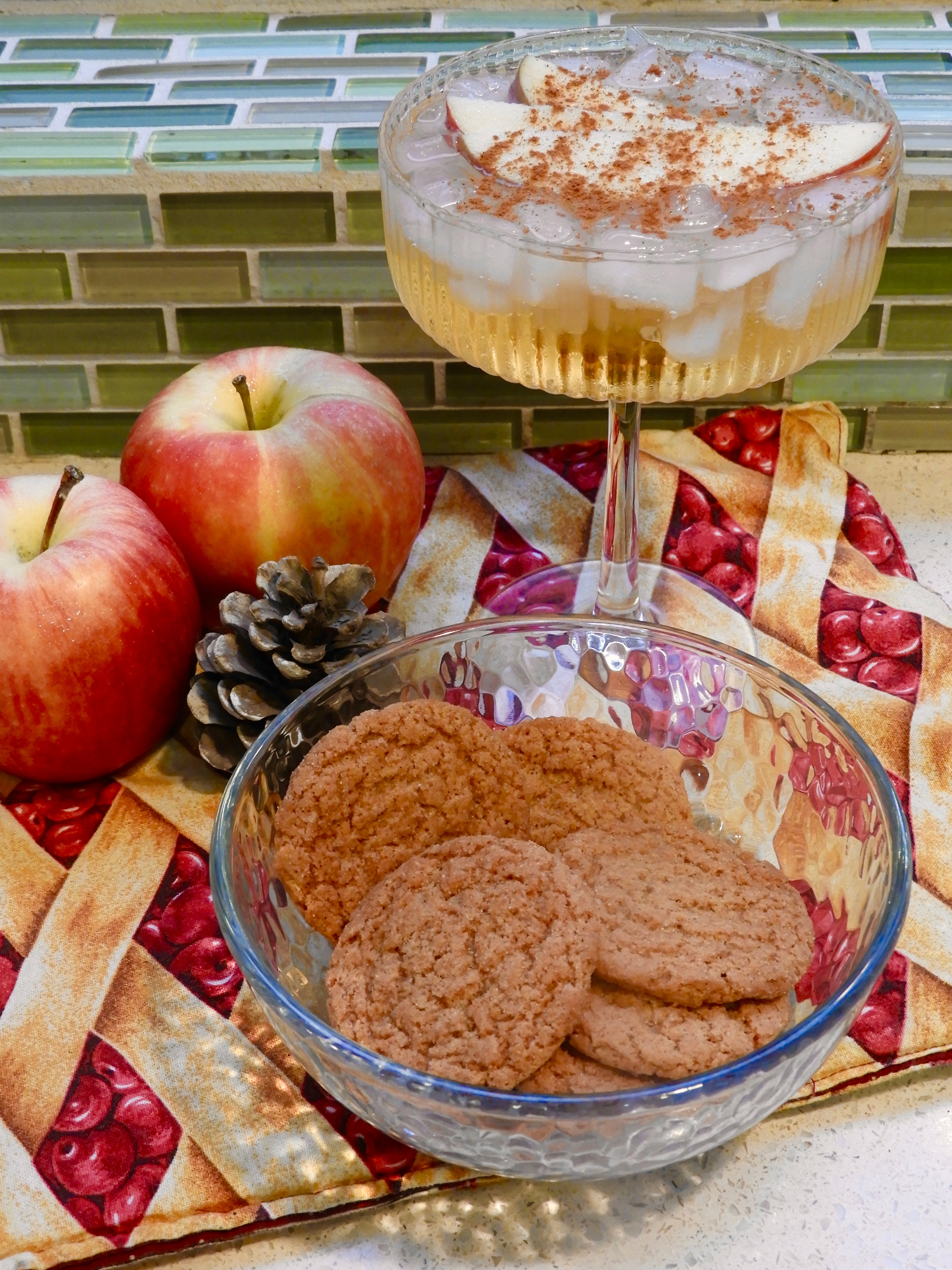 クッキージャー Stauffer's SNAPS Apple Cinnamon, 14oz Bag – Meiji America